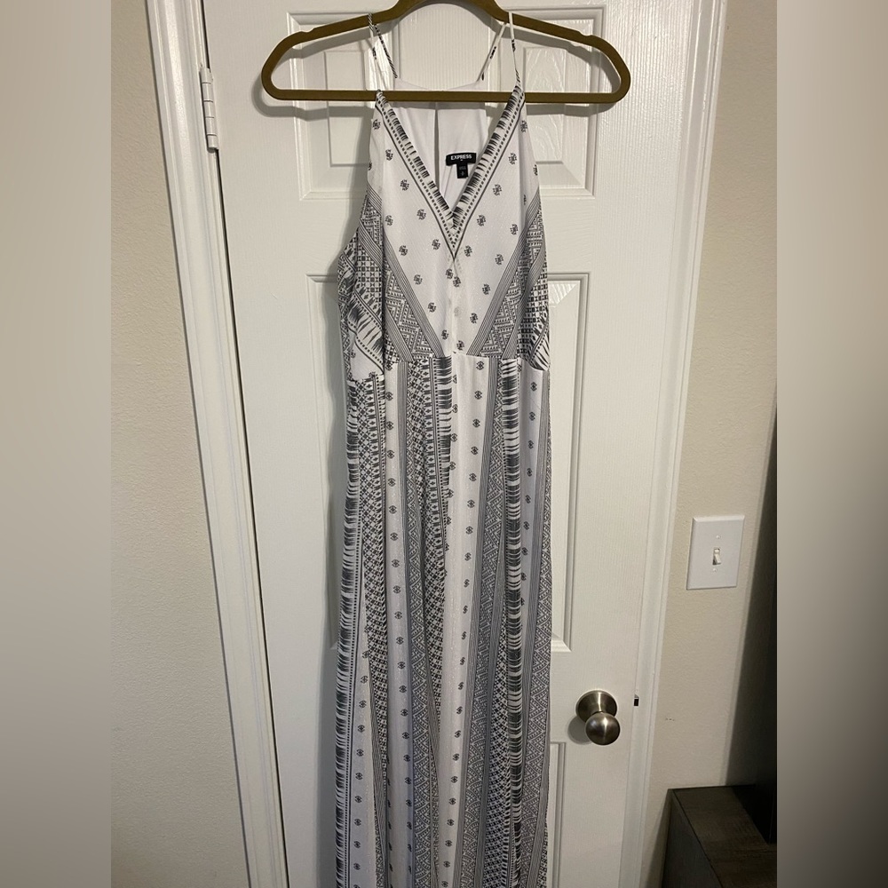 White/Gray Printed Halter Maxi S
